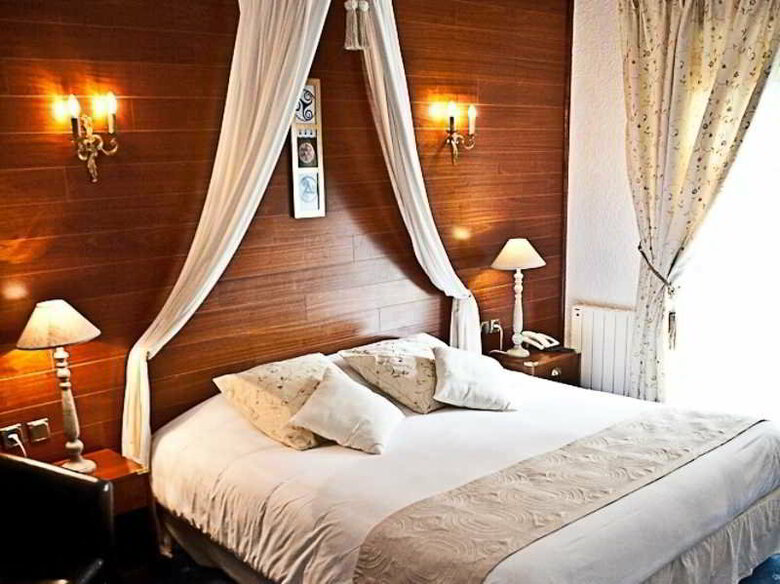 Brit Hotel Auditel