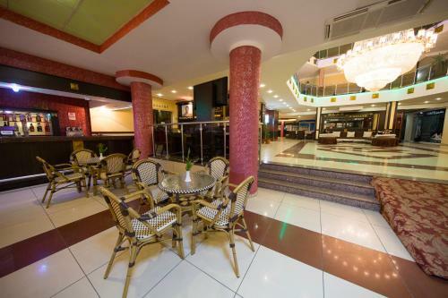 First Class Hotel (all Inclusive)