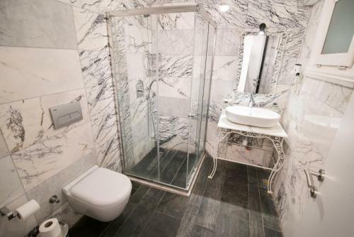 B�y�kada Port Hotel