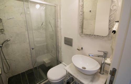 B�y�kada Port Hotel