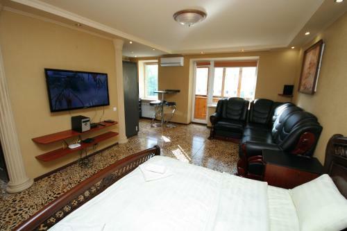 Pechersk Apartment In Kiev Center