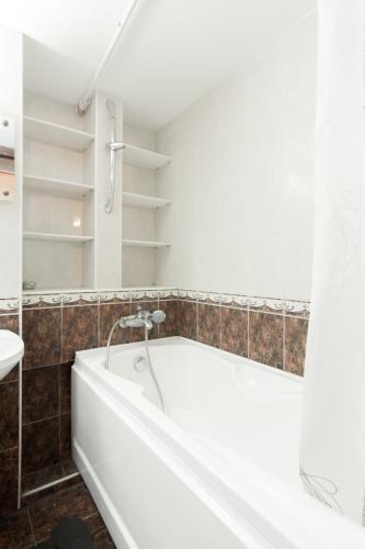 Rent Apartments Grecheskaya 50
