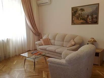 Ok Apartments Basseinaya Area - Kiev
