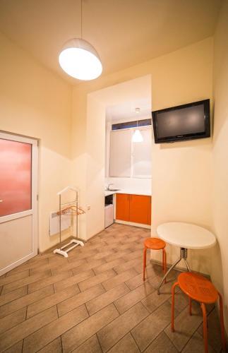 Apartment On Rappoporta 7a-4