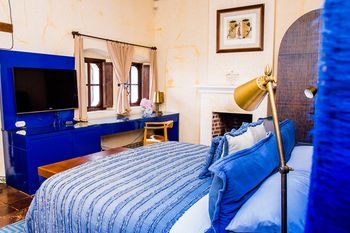 Hotel Mil Flores Luxury Design
