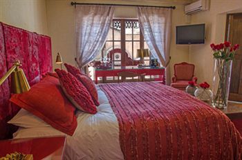 Hotel Mil Flores Luxury Design