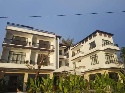The Corner Riverside Villa