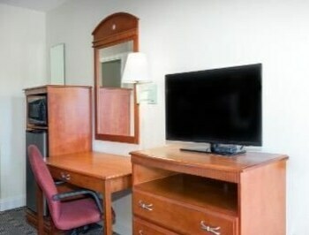 Hotel Ramada Pelham