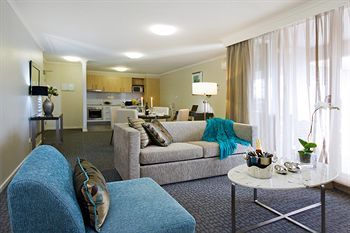 Aparthotel Pacific Suites Canberra