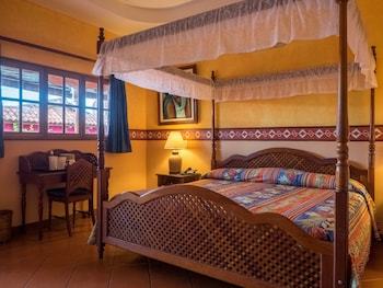 Hotel Colonial Granada