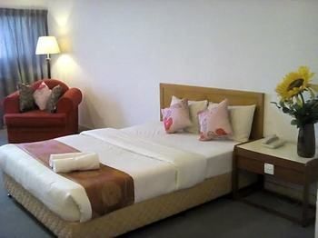 Jb Central Hotel