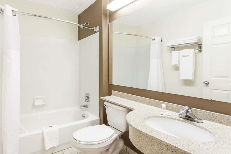 Hotel Microtel Inn By Wyndham Wilson