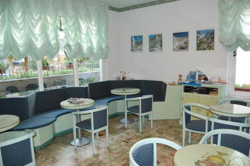 Hotel Daisy