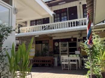 Hotel Grandparent's Home