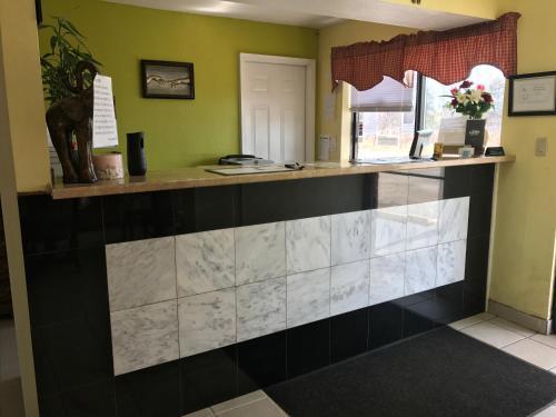 Motel Royal Regency Inn