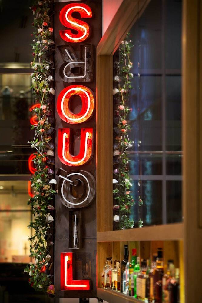 Hotel Le M�ridien Columbus, The Joseph