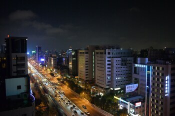 Green World Hotel - Grand Nanjing