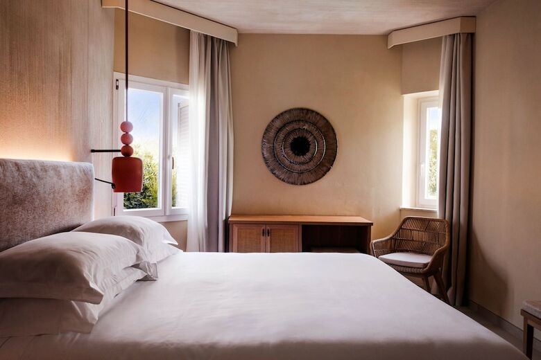 Hotel Mangia's Brucoli, Sicily, Autograph Collection