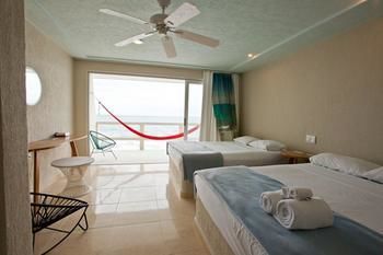 Roca Mar Hotel
