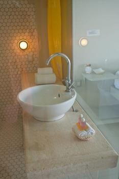 Roca Mar Hotel