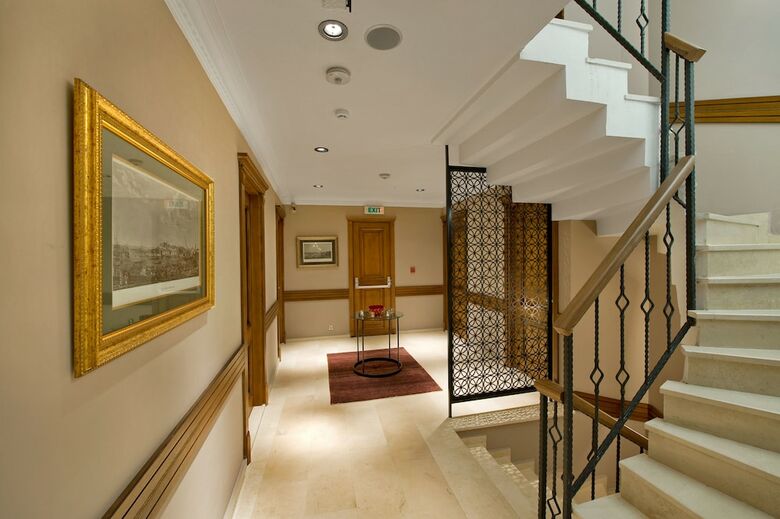 Ferman Hotel