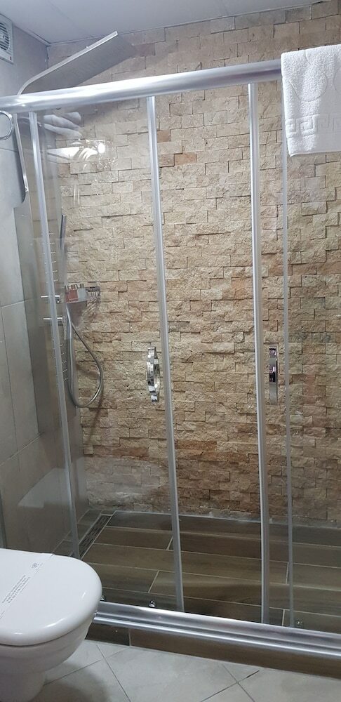 Ferman Hotel