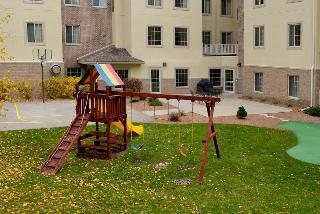 Grandstay Hotel & Suites