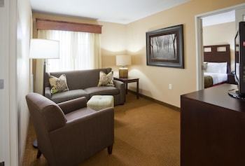 Grandstay Hotel & Suites