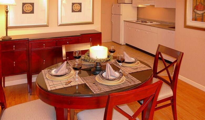 Hotel Red Lion Inn And Suites