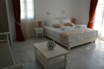 Aparthotel Pyrgaki Sun & Moon Luxury Suites