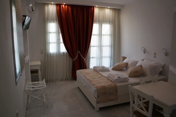 Aparthotel Pyrgaki Sun & Moon Luxury Suites