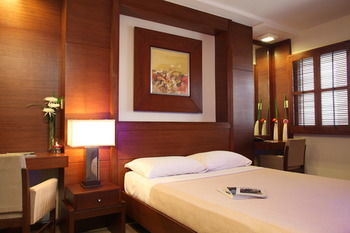 Aparthotel Amorsolo Mansion