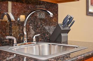 Best Western Plus Deer Park Hotel & Suites