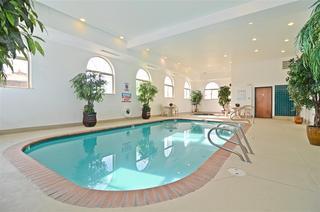 Best Western Plus Deer Park Hotel & Suites