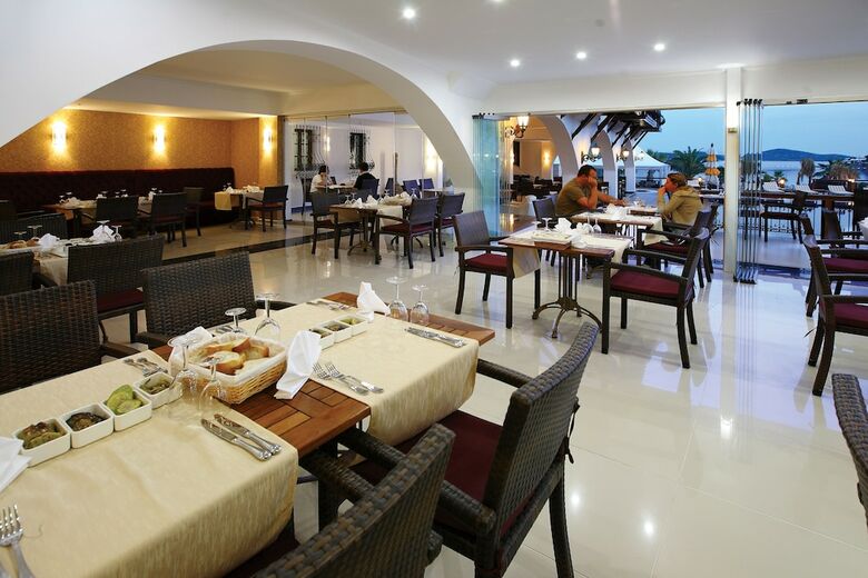 Costa Bitezhan Hotel - All Inclusive