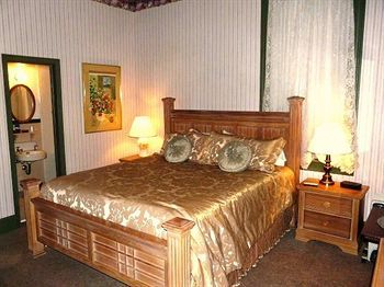 Prince Solms Inn Bed & Breakfast