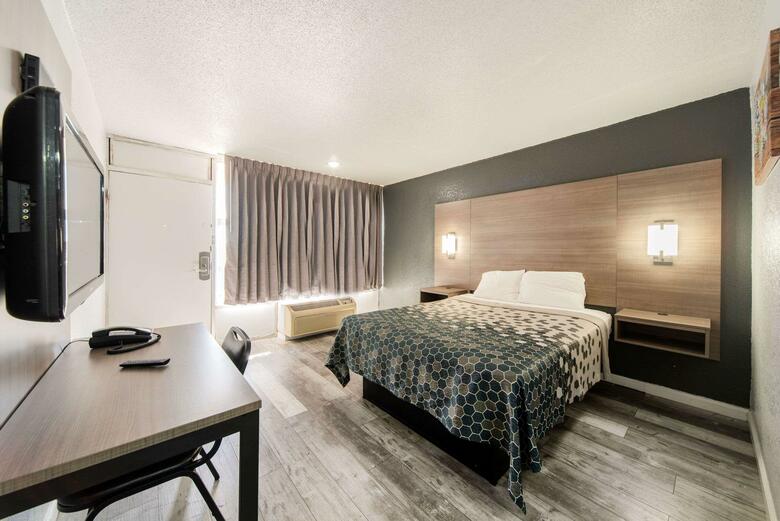 Hotel Econo Lodge Inn & Suites Bricktown