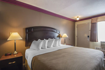 Hotel Quality Inn & Suites