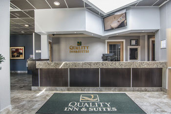 Hotel Quality Inn & Suites