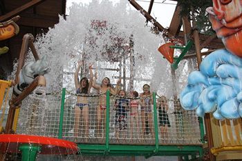 Apartamento Six Flags Great Escape Lodge & Indoor Waterpark