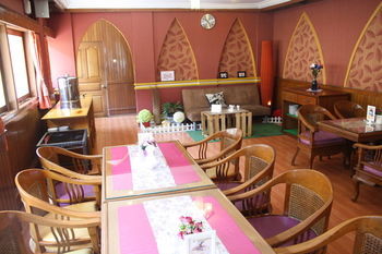 Lingga Hotel