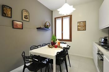 Accademia Style Apartments