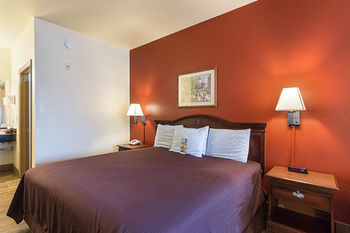 Hotel Lone Star Inn & Suites