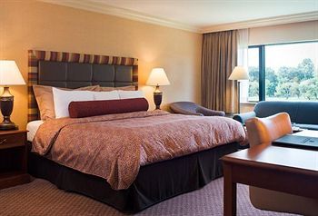 Glen Cove Mansion Hotel