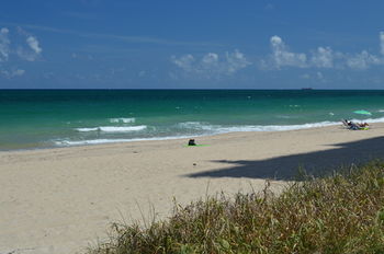 Ft. Lauderdale Beach Resort Hotel & Suites