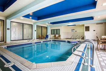 Hotel Comfort Inn & Suites