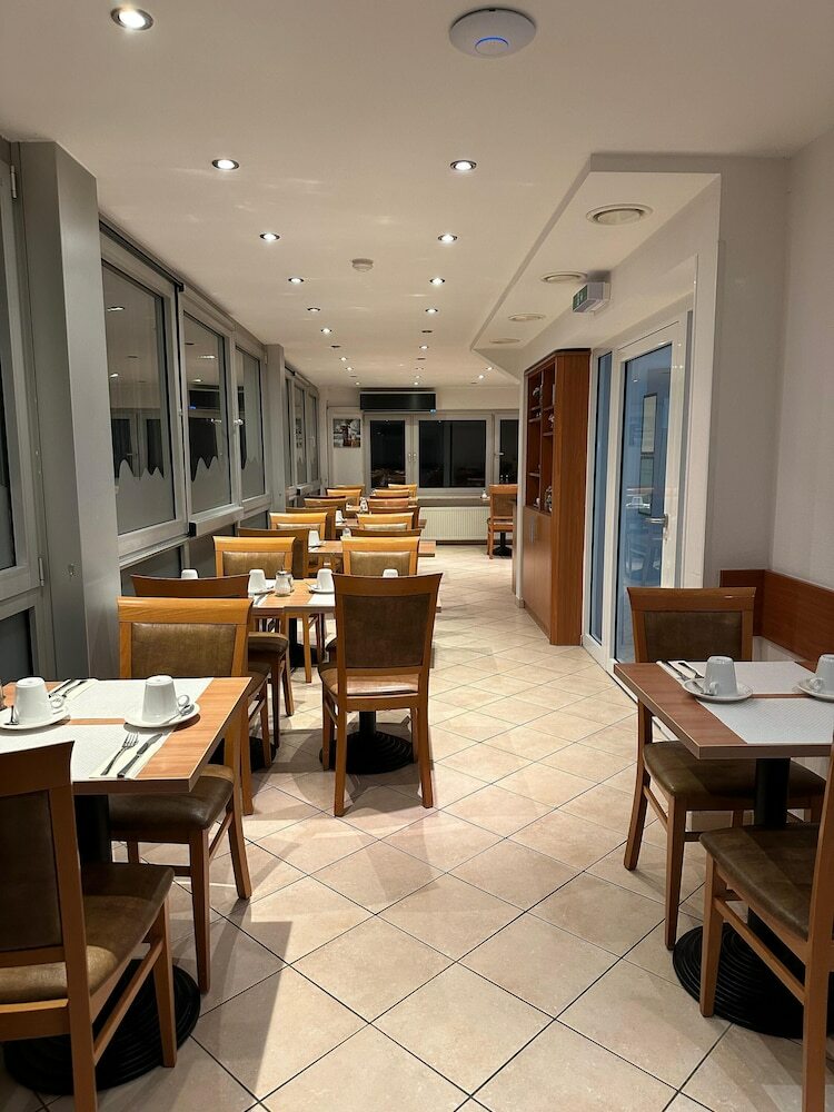 Centro Hotel Mondial