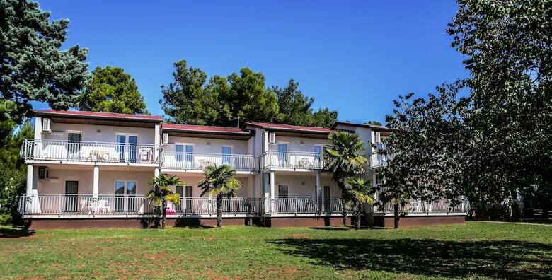 Aparthotel Ai Pini Medulin Resort