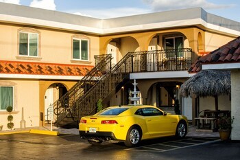 Aparthotel Bayview Plaza Waterfront Resort
