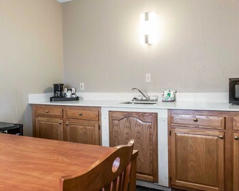 Hotel Comfort Inn & Suites